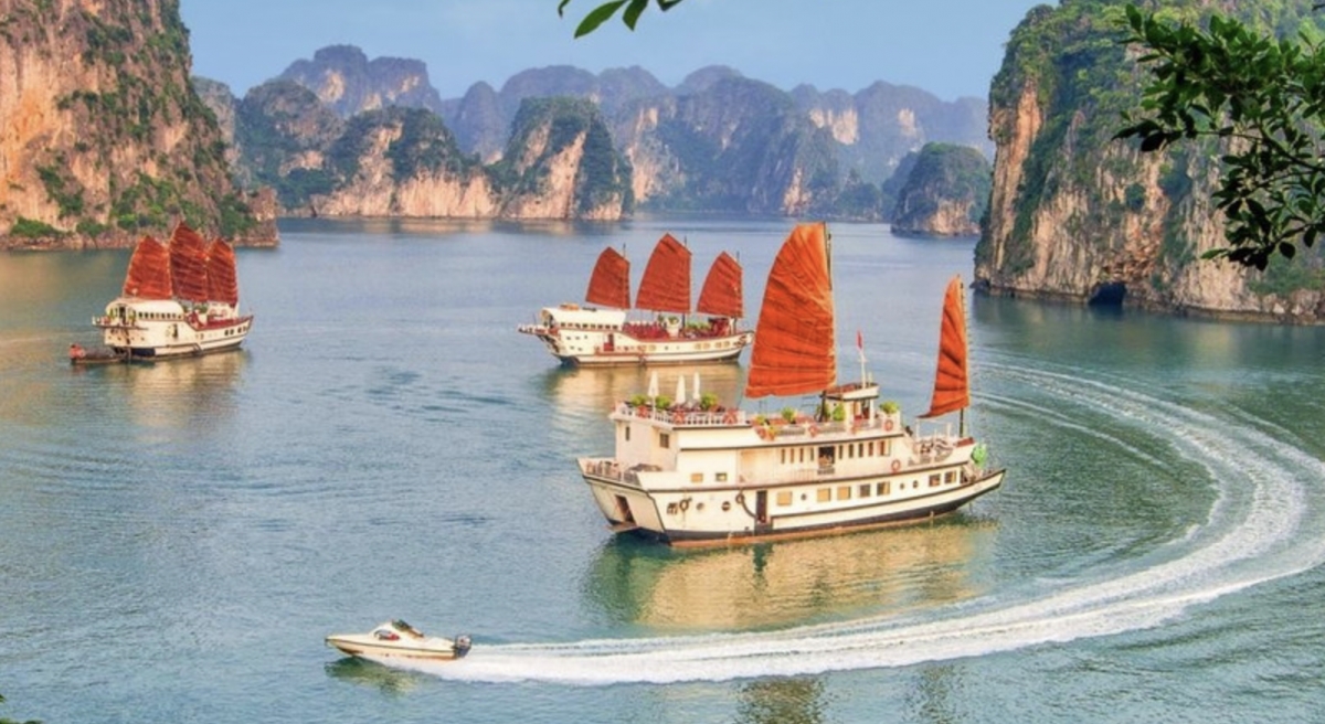 Australian photojournalist captures chanting journey throughout Vietnam